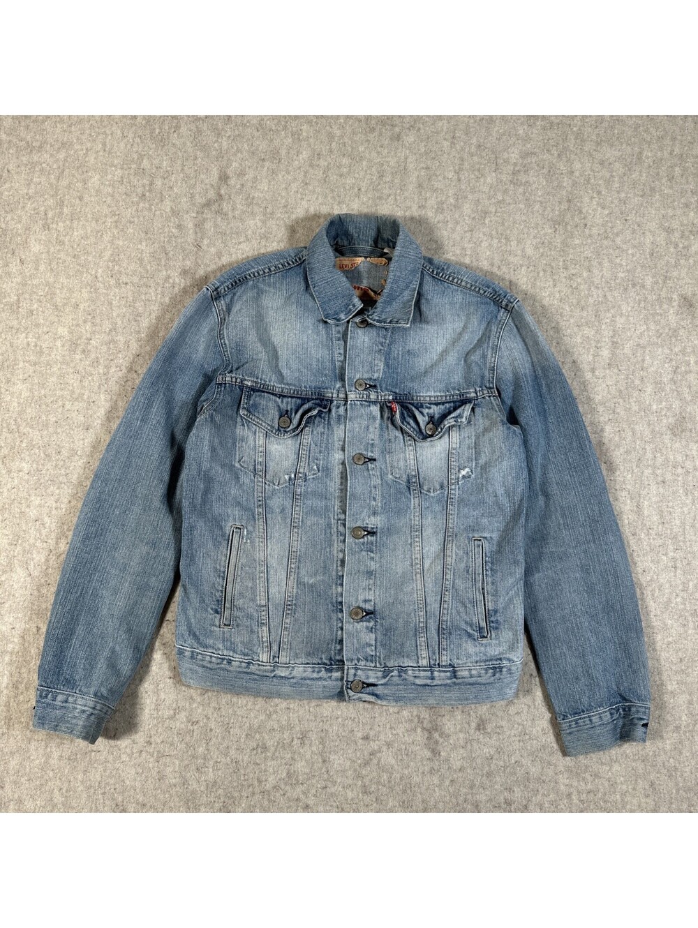 Levi’s Type III Denim Trucker Jacket Men’s Size Medium Distressed Cotton